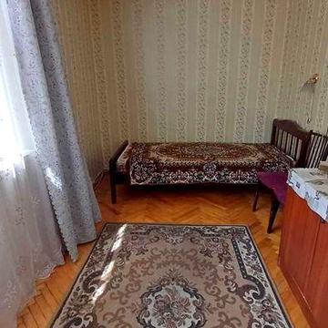 Продам 2х комнатную на Заболотного за 28 000