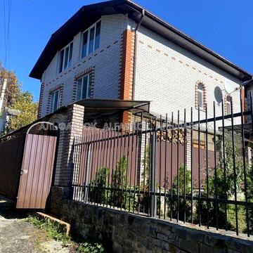 Продаж 3 поверхового будинку в с. Гатне