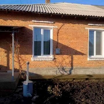 Продам дом в Лозовой
