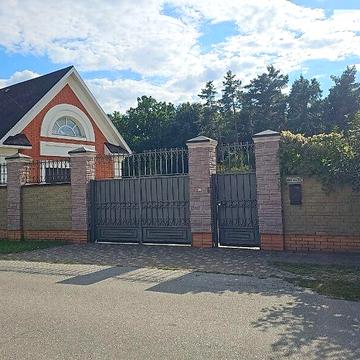 Продаж 2к Дім Київська вулиця