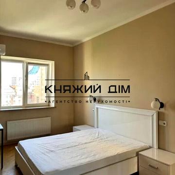 Вячеслава Чорновола вул., 25
