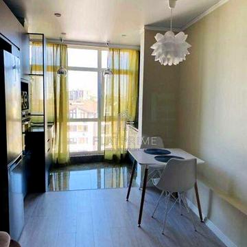 Квартира з видом на озеро, дизайнерський ремонт, ЖК Il Patio ЖК IL Patio