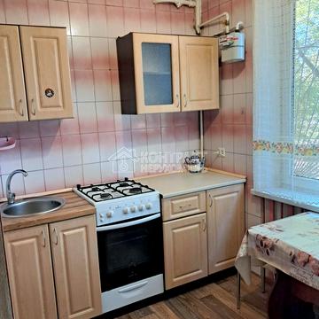 Академіка Павлова вул., 132