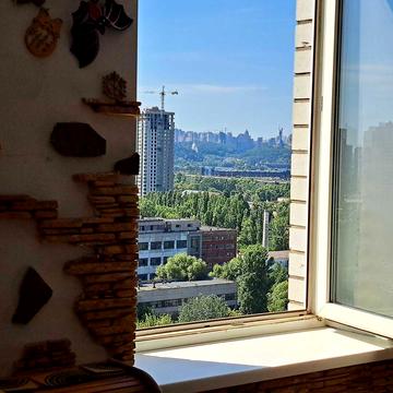 Оренда видової 1к.квартири 55м,вул.Здолбунівська 9Б,м.Позняки!