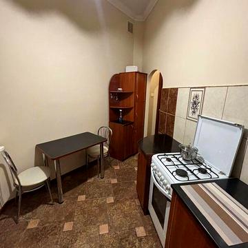 Довгострокова оренда 1к Квартира Антоновича Володимира вулиця