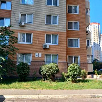 Продажа 2-комнатной квартиры Дом 2011 года ул Лаврухина 10 ТРЦ "Район"
