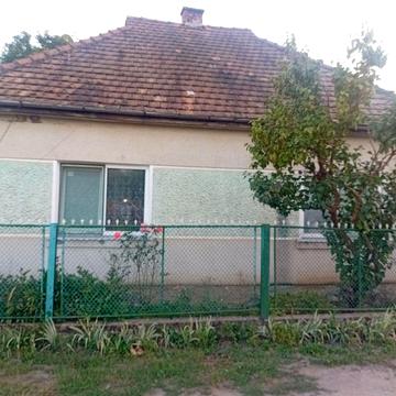 Класний дім для проживання двох сімей в Берегові