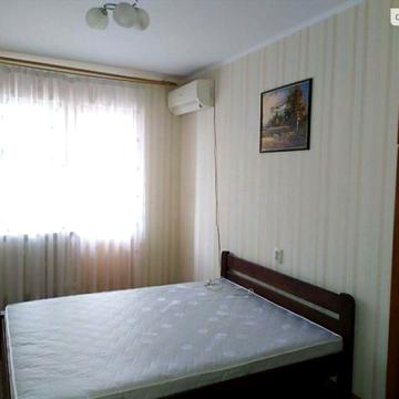 Академіка Заболотного вул., 62