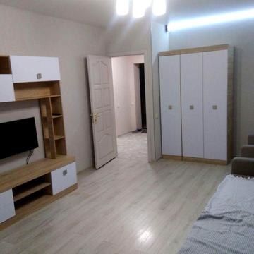 Сдам 1 кв ЖК Мира- 1 м. Масельского 8000 гр.