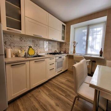 Продажа 3 комнатной квартиры в Бородинском м-не