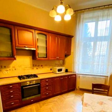 Продаж 2 кімнатна квартира центр міста вул. Поповича м. Львів