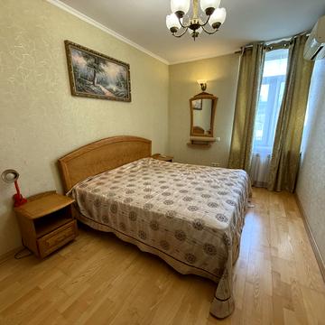 Рея Бредбері вул., 6