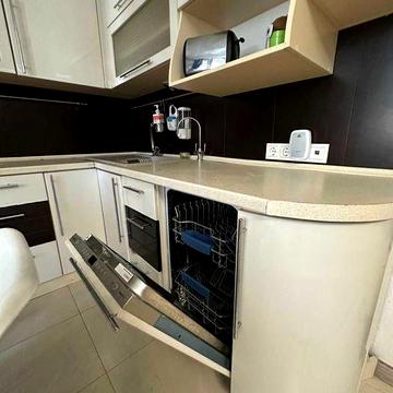 2 ком.кв.-Заболотного 71-новострой-газ-впервые-с дет.\мал.собачкой.