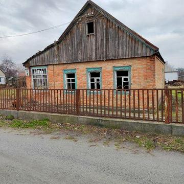 Продажа участка и дом под снос, Победа-6