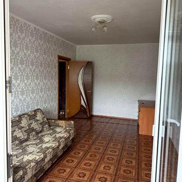 1 кімнатна квартира в м. Бахмач + гараж