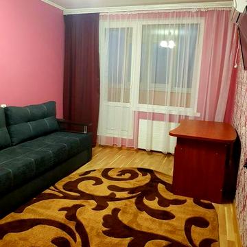 Сдам СВОЮ  1 - комнатную  квартиру возле метро Студенческая