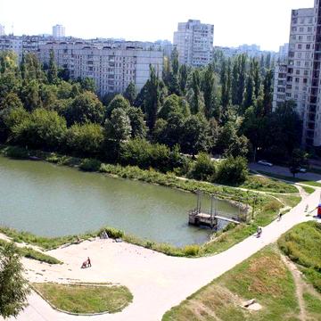 Сдам 3 х комн квартиру Героев труда Салтовка Бучмы 14 метро Салтовская