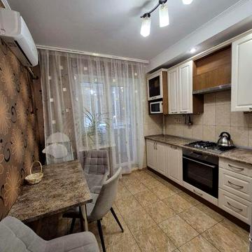 Власник Продам 2 кімн. квартиру 4-й Південний мкрн, Запоріжжя