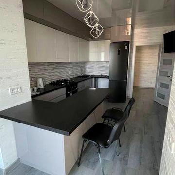 Оренда великої 3-кімнатної квартири ЖК «Містечко Соборне» 98м2