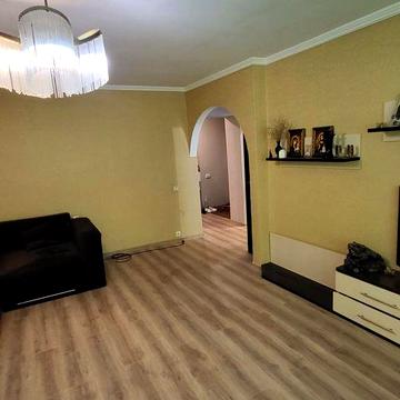 Продам 3 кімнатну квартиру разом з гаражем м.Золотоноша