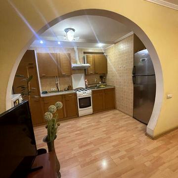 Довгострокова оренда 2к Квартира Миколи Міхновського (Щербини) вулиця