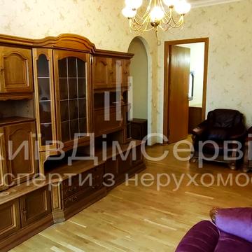 Ярославів Вал вул., 20