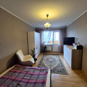 Академіка Заболотного вул., 108
