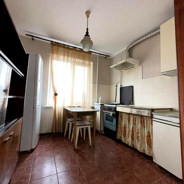 Північна вул., 2