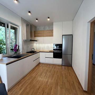 Продаж 3к Дім Києво-Мироцька вулиця