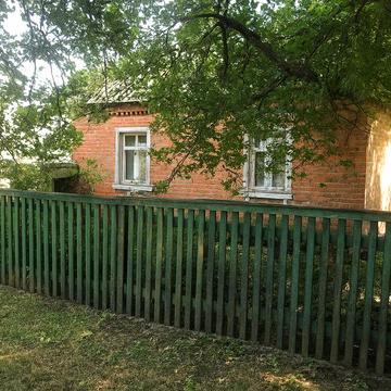 Продам будинок в селищі Недригайлів. Центр.