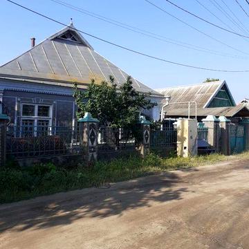 Продається будинок біля річки
