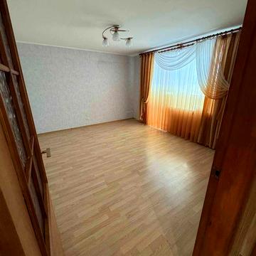 3к квартира, 64м, автономка, вул Соборна, центр, школа №1