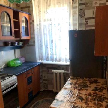 1-ком квартира в Черноморске на среднем этаже