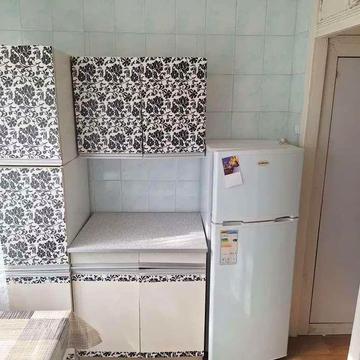 Салютна вул., 25