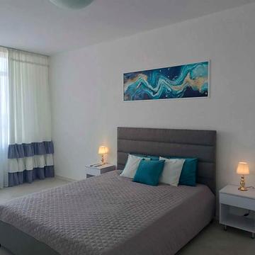 Миколи Гулака вул., 4