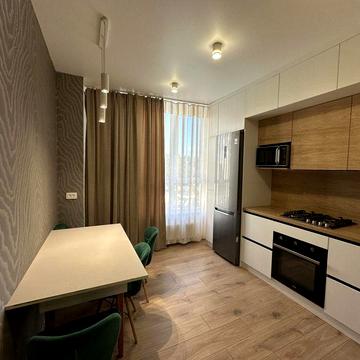 СТИЛЬНА євро-3 кімнатна готова до проживання