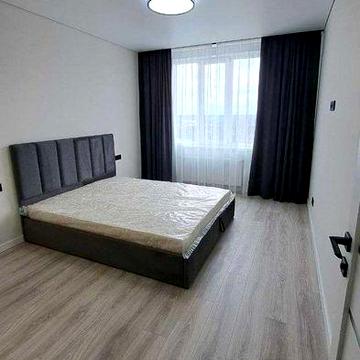 Однокімнатна квартира з новим ремонтом! Центральний парк напроти