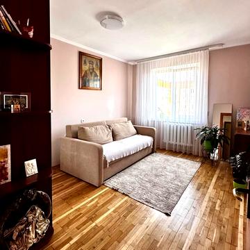 Морозна вул., 27