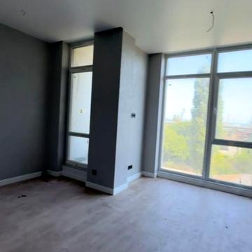 Приморська вул., 47