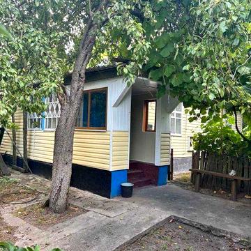 Продається хата в с. Карашина біля м.Корсунь-Шевченківський