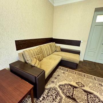 Миру вул., 20