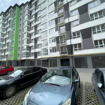 Пасічна, 44