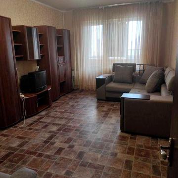 Продається простора 1-к. квартира, вул.Радунська, Троєщина, власник
