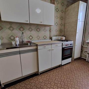 Продам 1 комнатная квартира Залютино. Рынок.