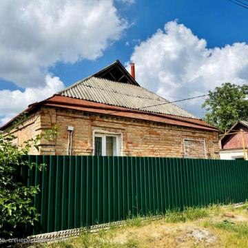 Продається будинок з флігелем в районі вулиці Полтавська.