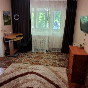 Вацлава Гавела бульв. (Івана Лепсе), 77