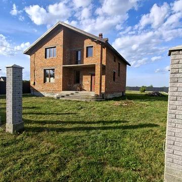 Продаж нового будинку. Комунікації. 10соток землі. Камін. Сад.  .
