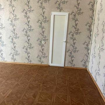 3 кімн. Квартира Металургів 12