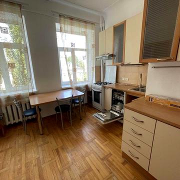 Продаж 3-к кв Богомольця 7/14 М Арсенальна Палац Спорту