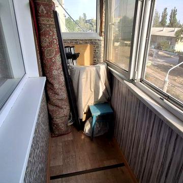 Продам 1 кімнатну квартиру в м. Дніпро ( лівий берег)